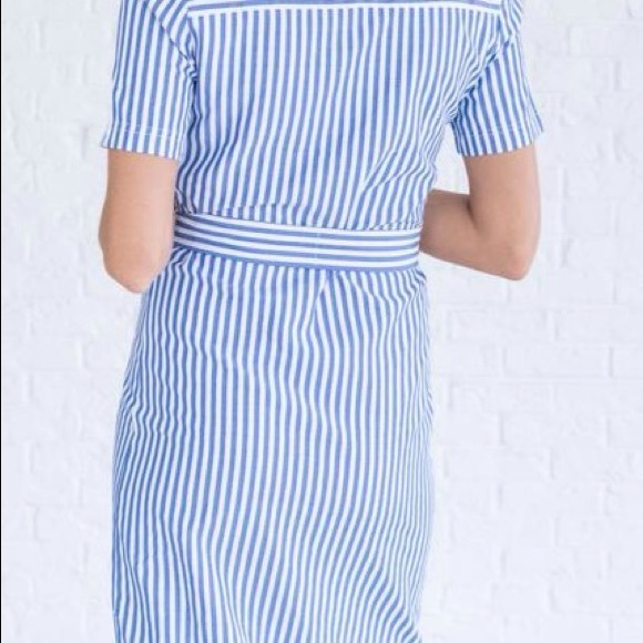 DONATED Vintage-style Button-front Midi Dress - Picture 2 of 8